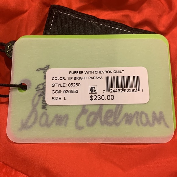 Puffer with Chevron Quilt - Picture 6 of 9